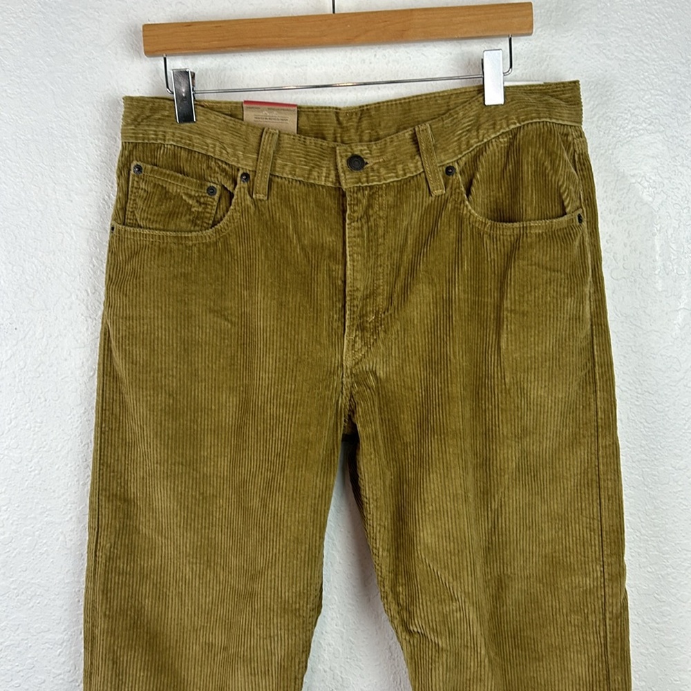 NWT Levi’s tan cord straight pants 32 x 30 - Picture 2 of 8